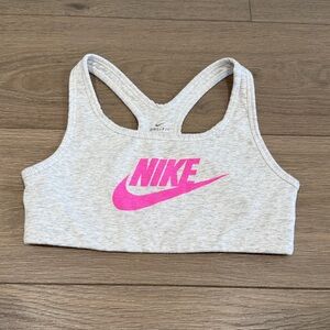 NIKE GIRLS Heather Gray Hot Pink Logo Pullover Racerback Active Sports Bra Sz L